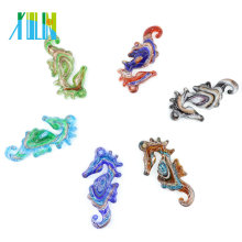 Nouveau design Animal forme or sable multicolores Sea Horses pendentifs pour collier 12 pcs / boîte, MC0009